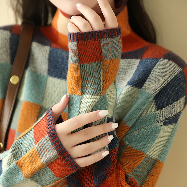 Anna - Vibrant Plaid Sweater